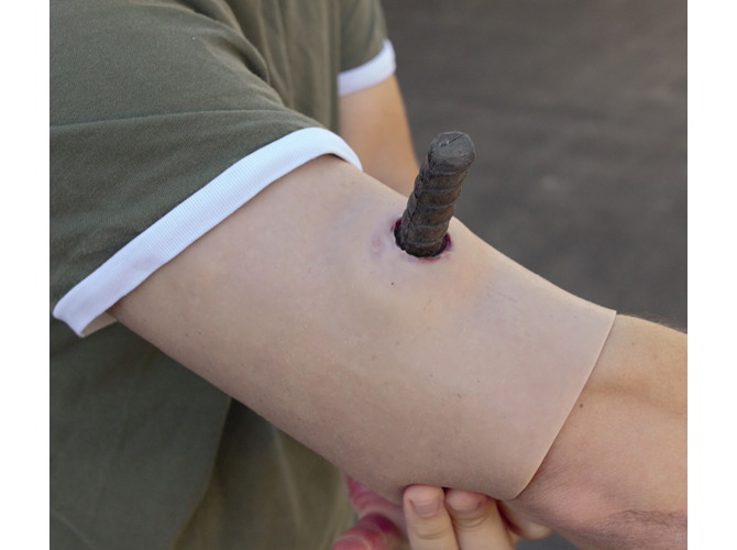 003_impaled_lightTone_4